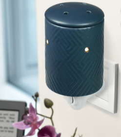 Mainstays Navy Ceramic Wall Plug Wax Warmer